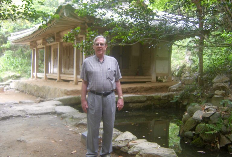 Baker in front of Tasan’s hut. This is the small house Tasan lived in when he had to spend 18 years in exile in the countryside early in the 19th century.