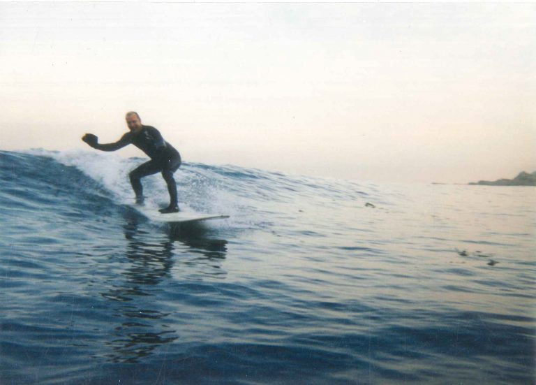 peter-nosco-surfing